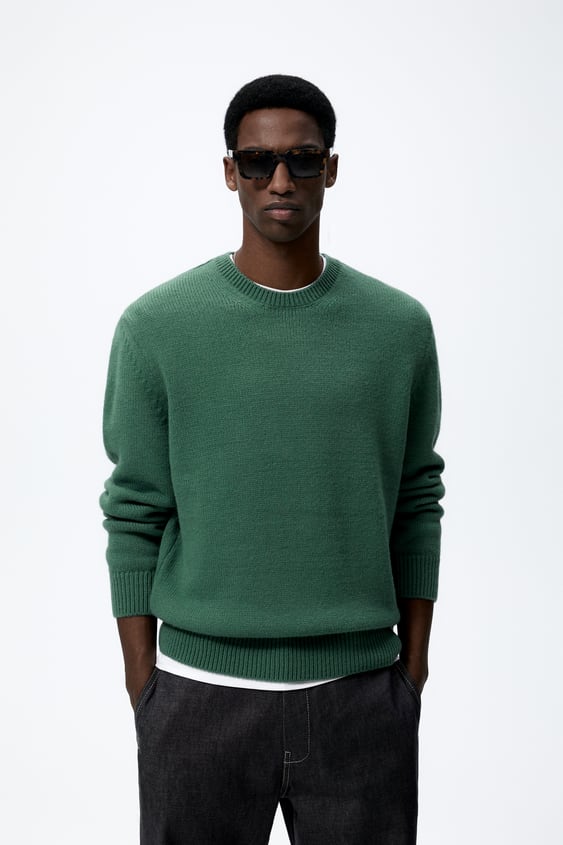 PLAIN SOLID COLOR SWEATER