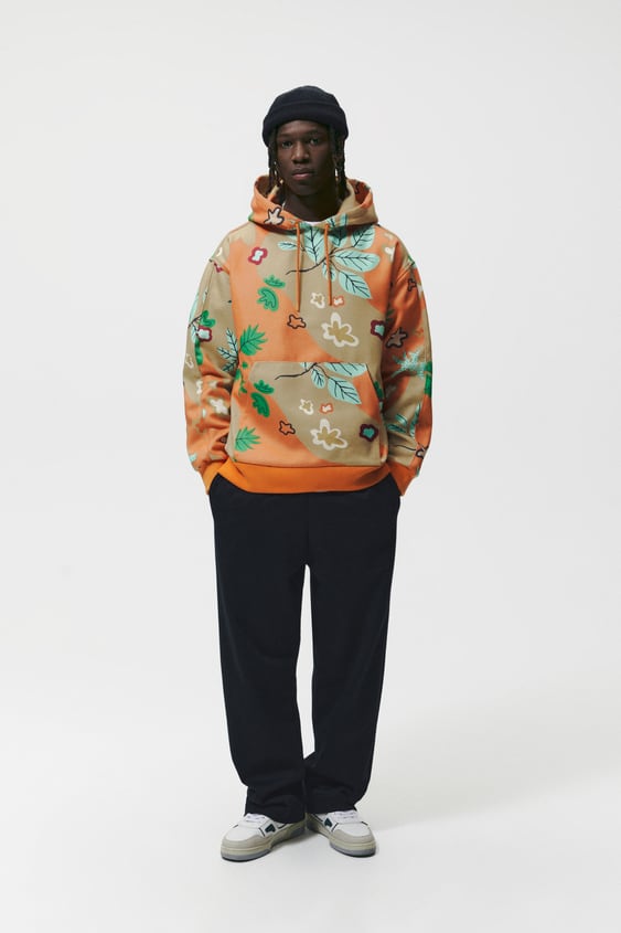 LEAF PRINT SWEATSHIRT