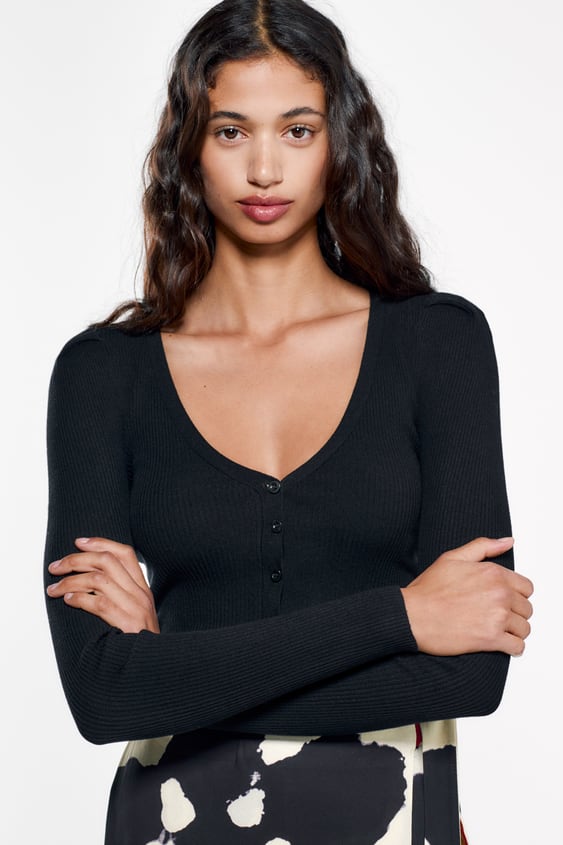 FITTED KNIT CARDIGAN