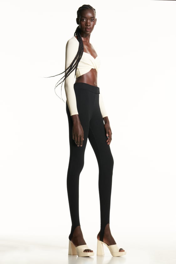 RIBBED STIRRUP LEGGINGS