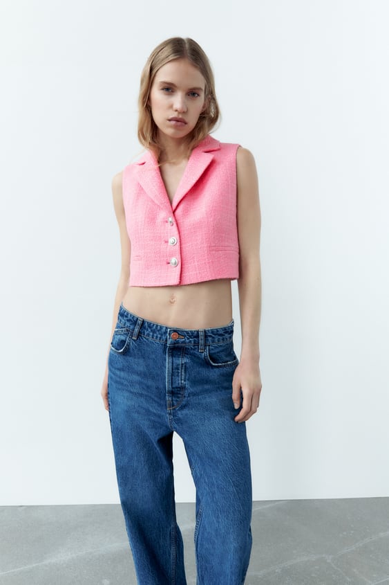 TEXTURED CROPPED VEST
