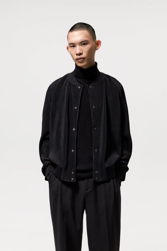 PLEATED BOMBER JACKET