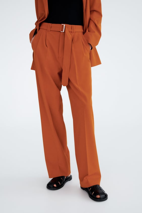 THE STRAIGHT TAPERED PANTS