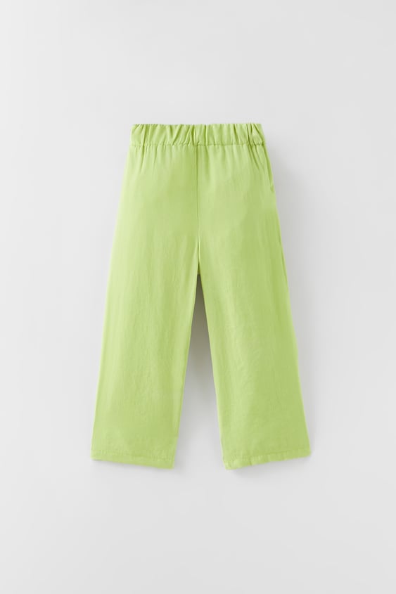 FLOWY PLEATED PANTS