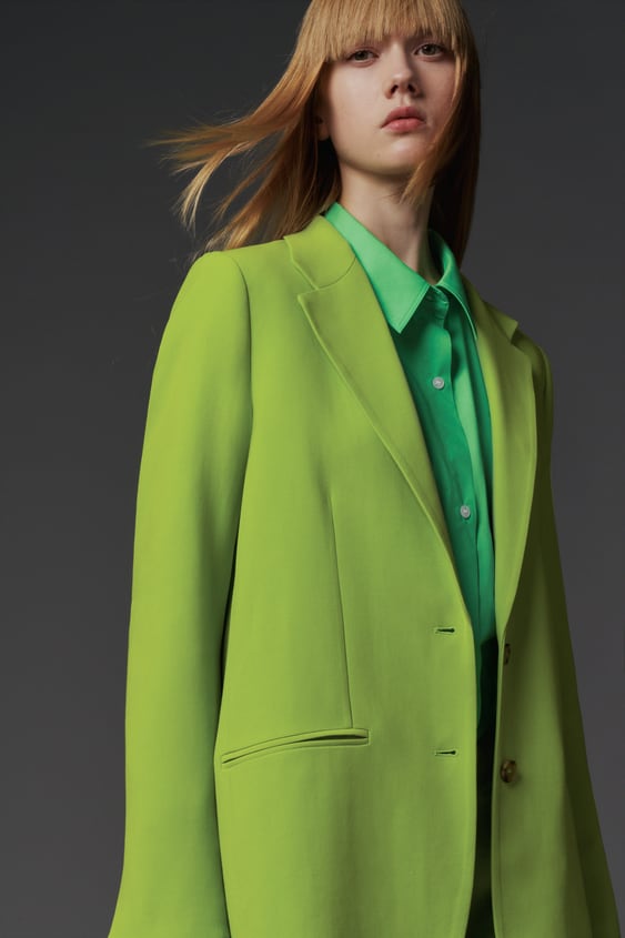 STRAIGHT CUT BLAZER