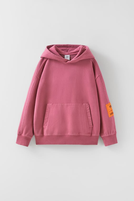CONTRAST LABEL SWEATSHIRT