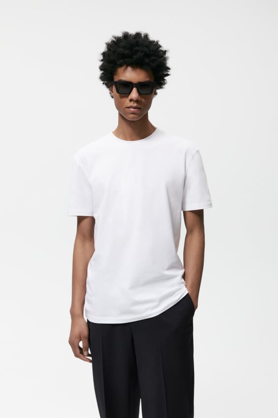 BASIC SLIM FIT T-SHIRT
