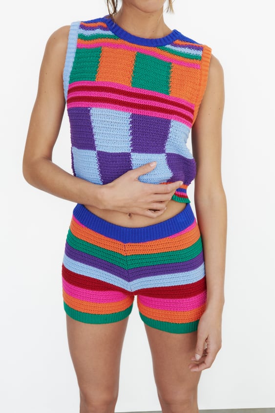 STRIPED KNIT SHORTS