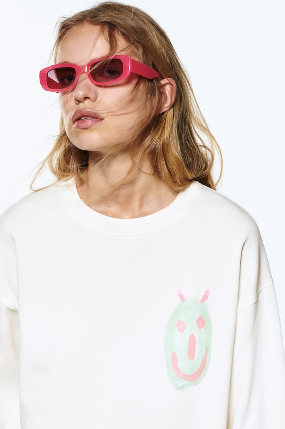 OVERSIZED DRAWING SWEATSHIRT