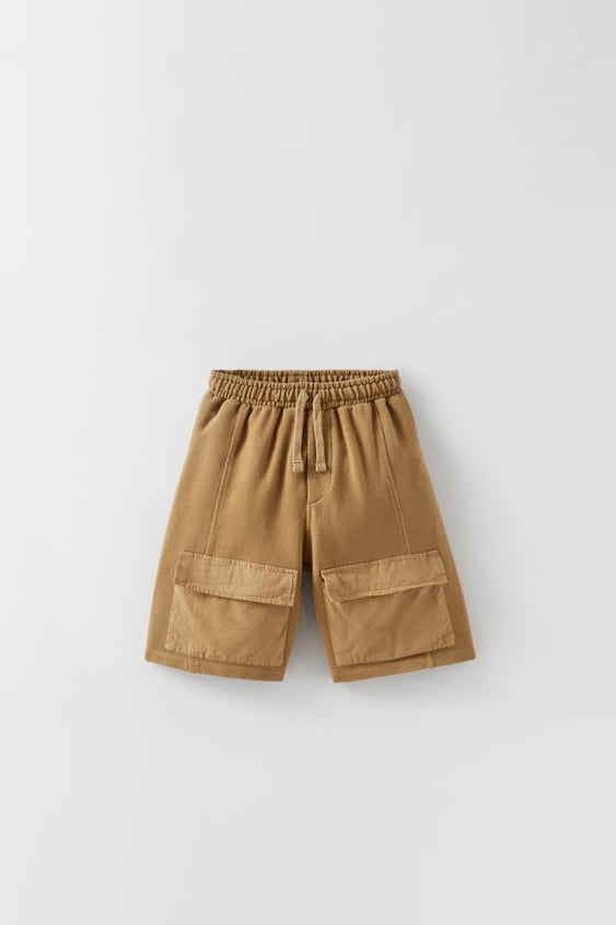 CONTRASTING CARGO SHORTS