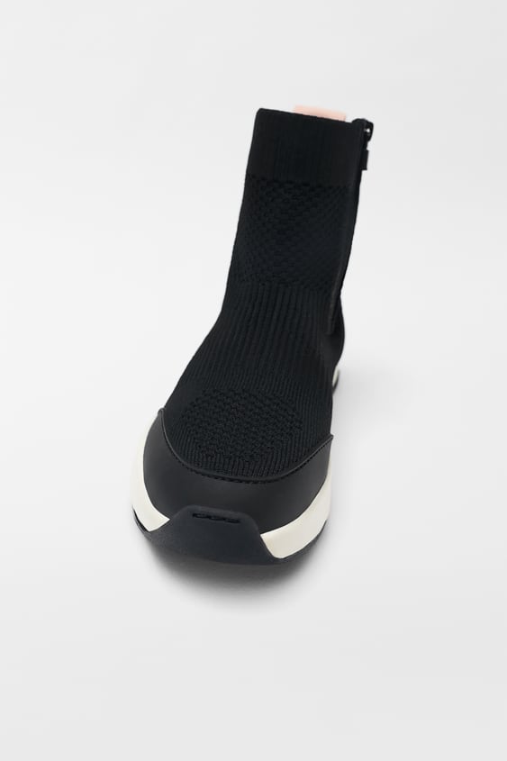 SOCK STYLE HIGH-TOPS