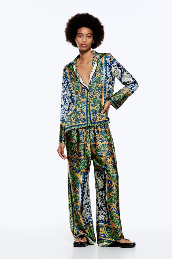 FLOWY PRINTED SHIRT