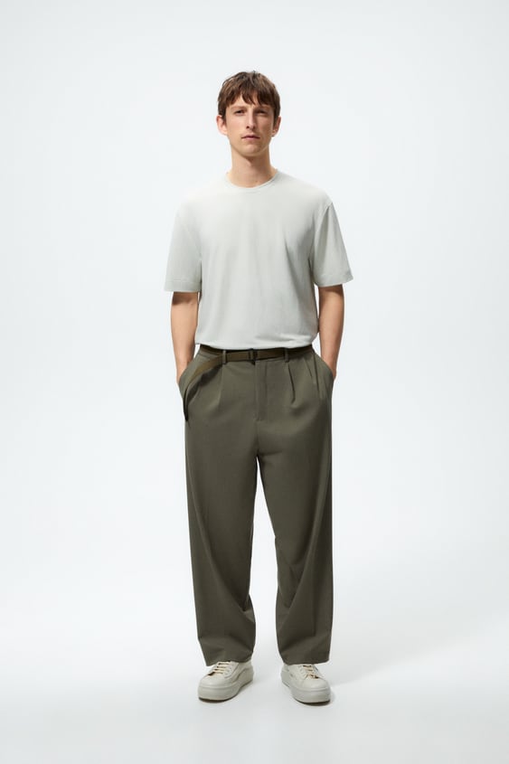 TEXTURED T-SHIRT