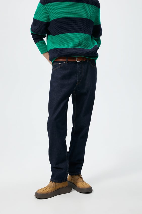 STRAIGHT FIT JEANS