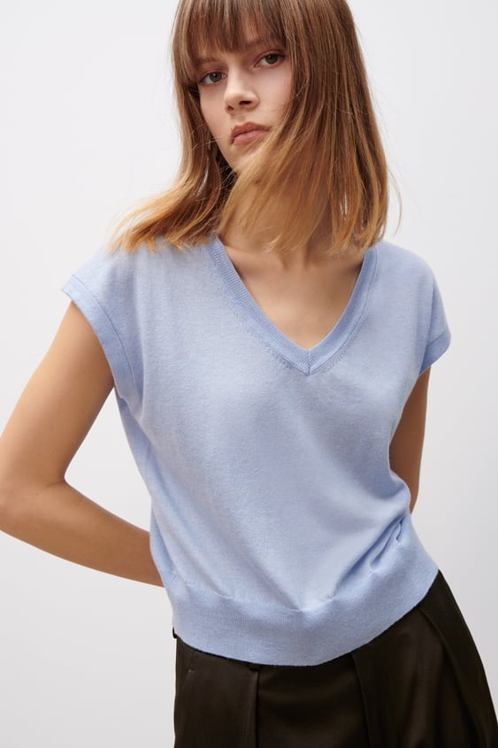 V-NECK KNIT VEST