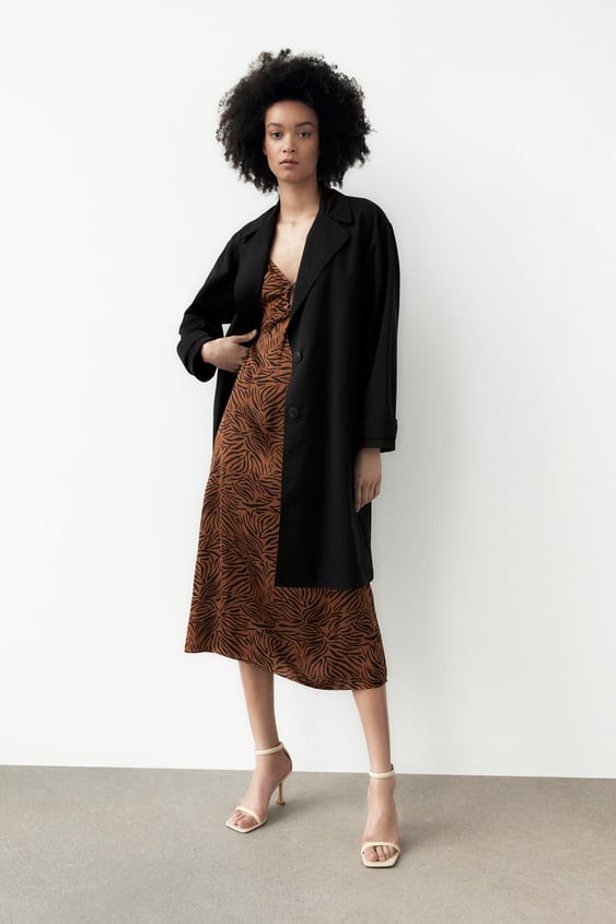 WATER AND WIND PROTECTION TRENCH COAT