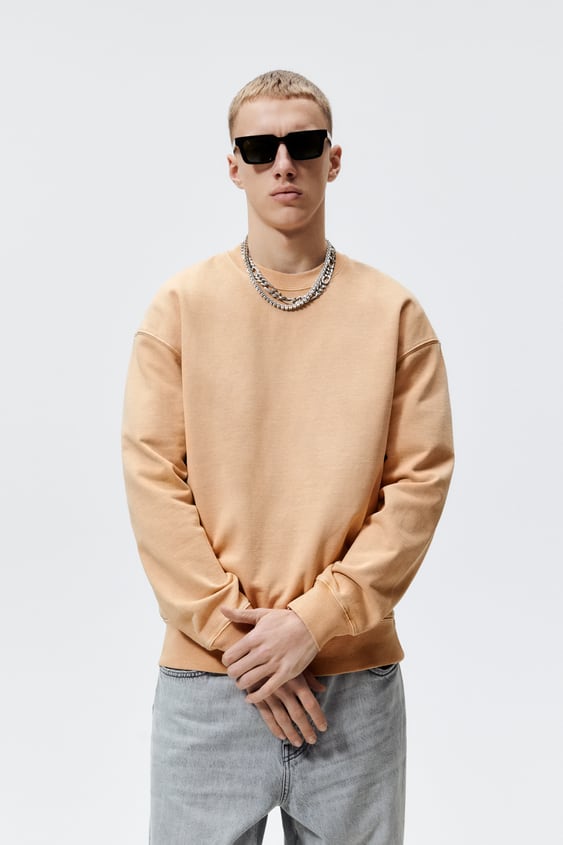 WASHED SWEATSHIRT