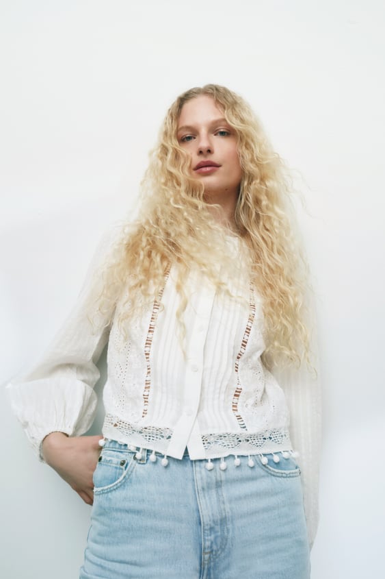 EMBROIDERED BLOUSE