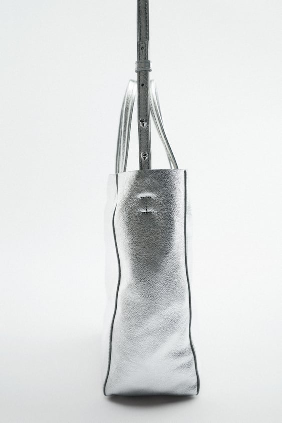 MEDIUM LEATHER TOTE