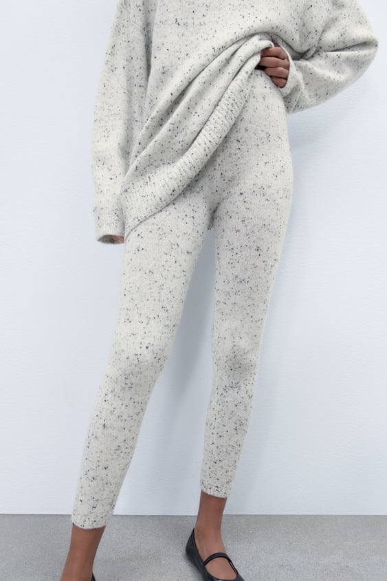 KNIT LEGGINGS