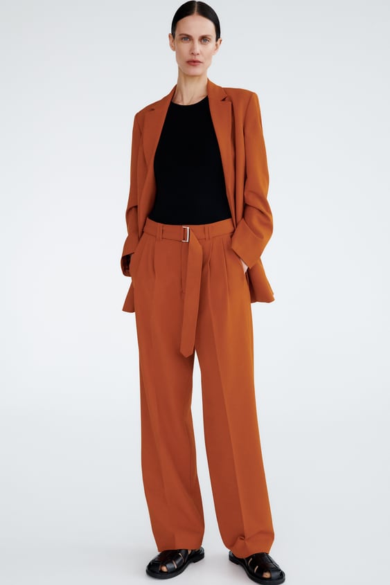 THE STRAIGHT TAPERED PANTS