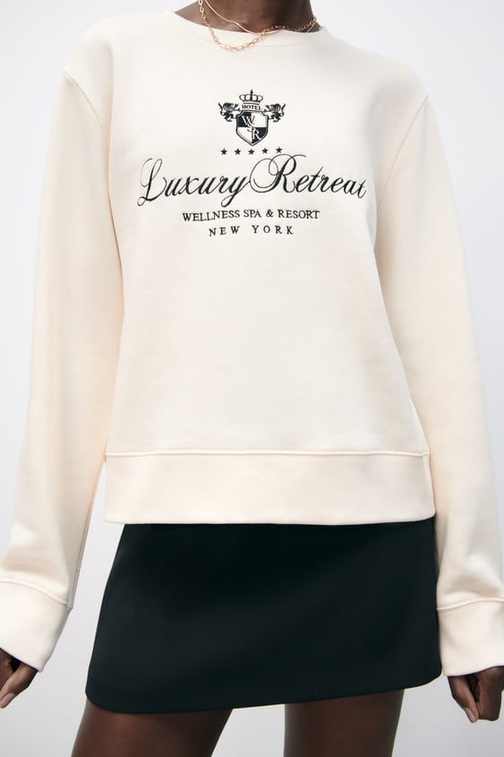 SWEATSHIRT WITH FRONT EMBROIDERY