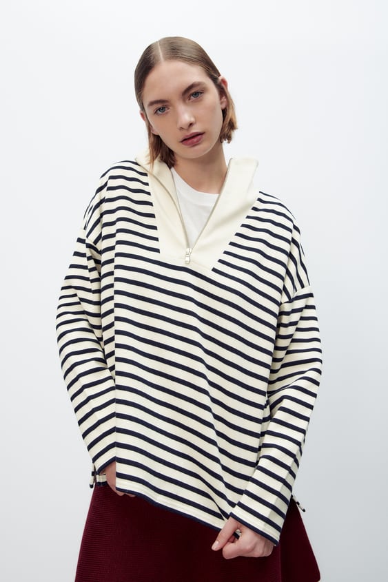STRIPED SWEATSHIRT