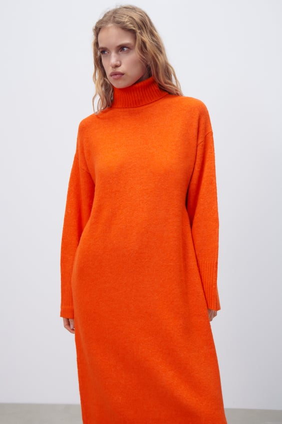 OVERSIZED KNIT DRESS