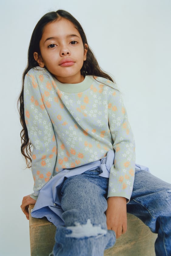 FLORAL KNIT SWEATER