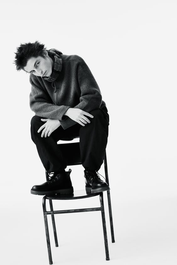 ZIP CARDIGAN