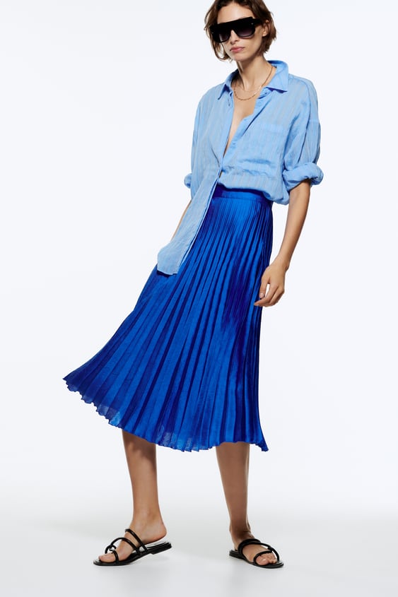 PLEATED SATIN EFFECT SKIRT