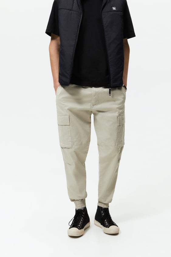 RELAXED FIT CARGO PANTS