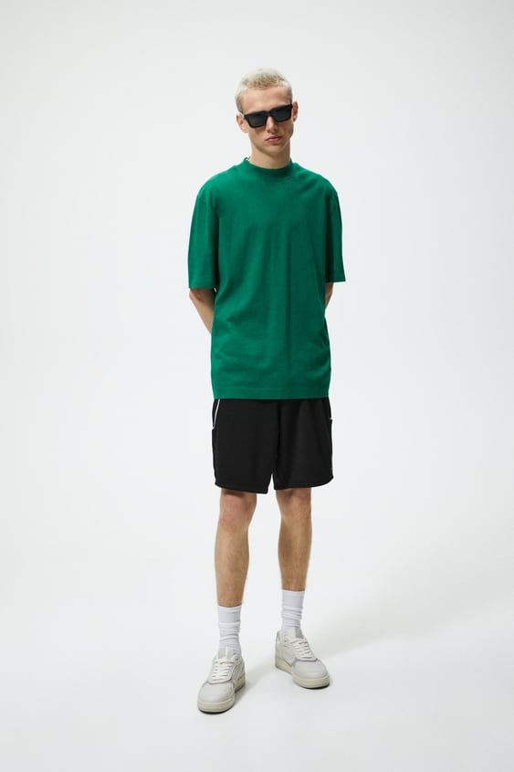 CONTRASTING SHORTS