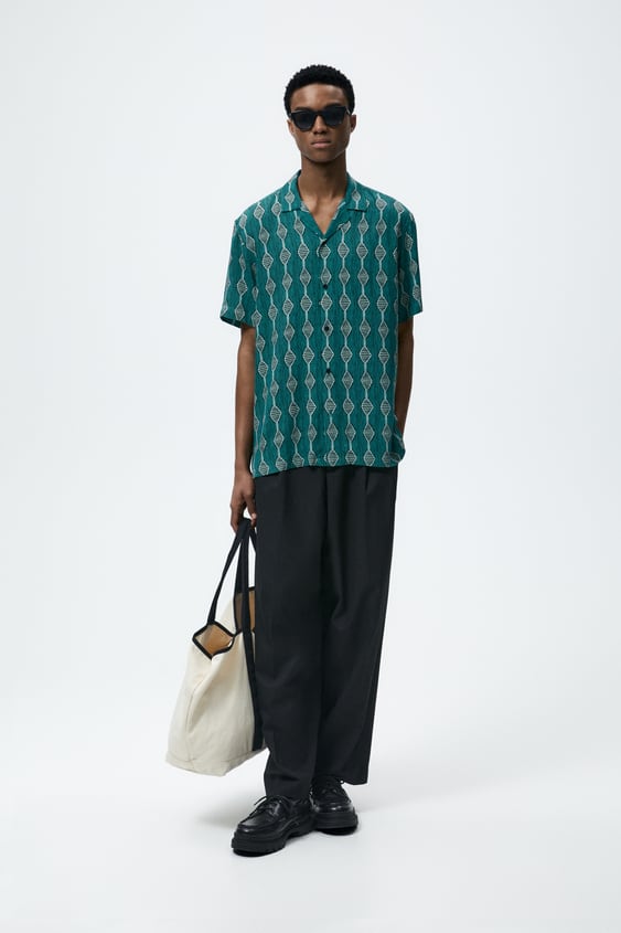GEOMETRIC PRINT SHIRT
