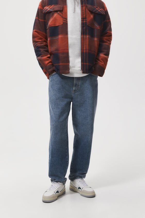 RELAXED FIT JEANS