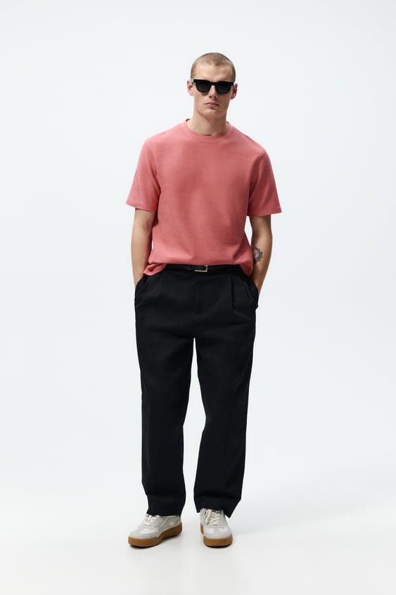 TEXTURED T-SHIRT