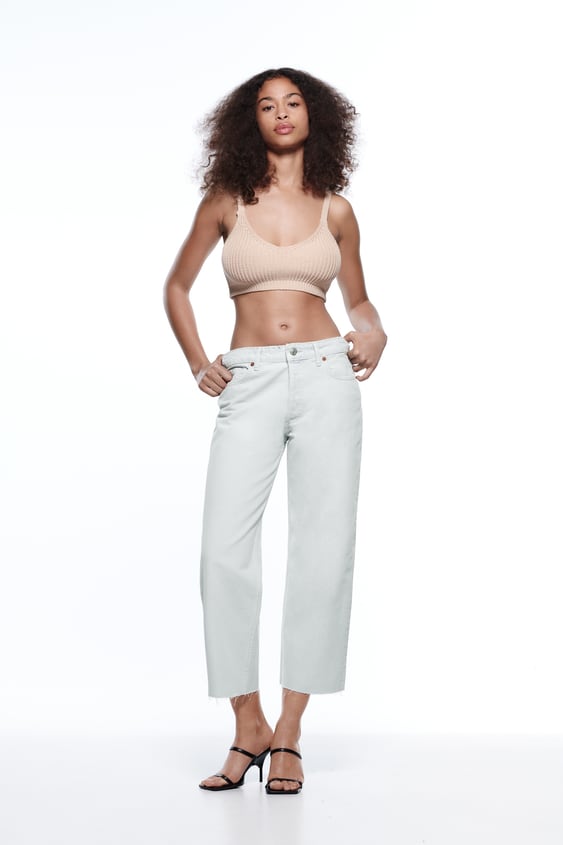 MID-RISE WIDE STRAIGHT JEANS