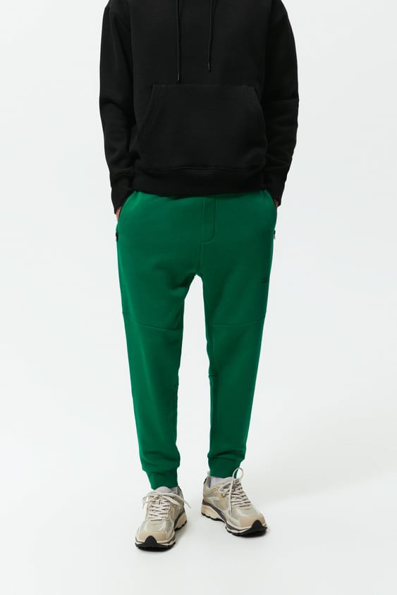 JOGGING PANTS WITH ZIPPERS