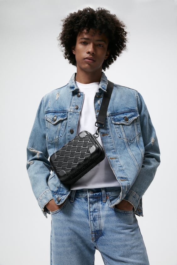RIGID CROSSBODY BOX BAG