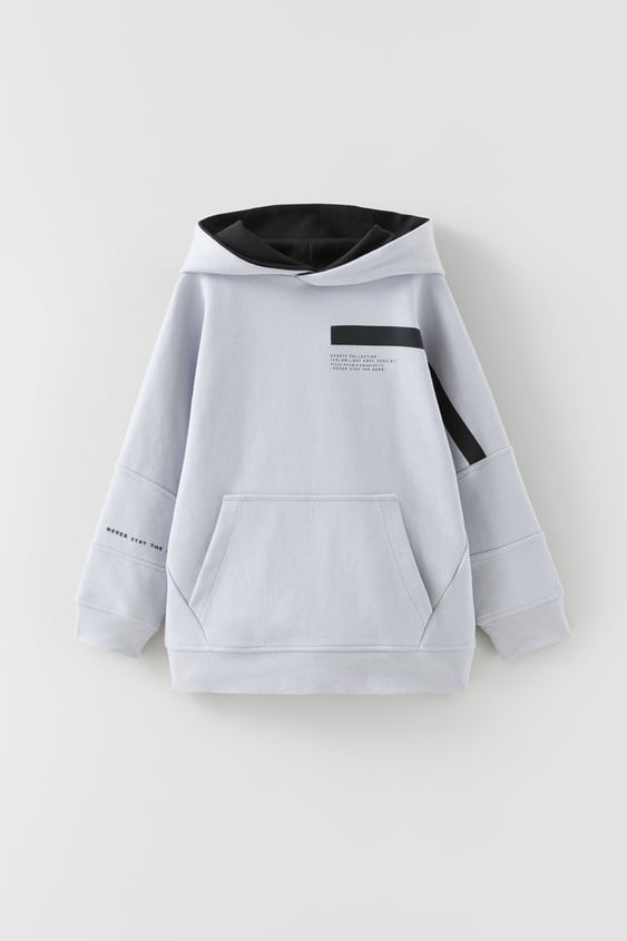 CONTRASTING ATHLETIC SWEATSHIRT