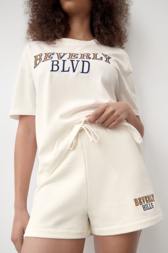 EMBROIDERED BEVERLY SHORTS