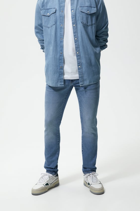 LOW RISE SLIM JEANS