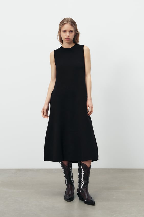 SLEEVELESS KNIT DRESS
