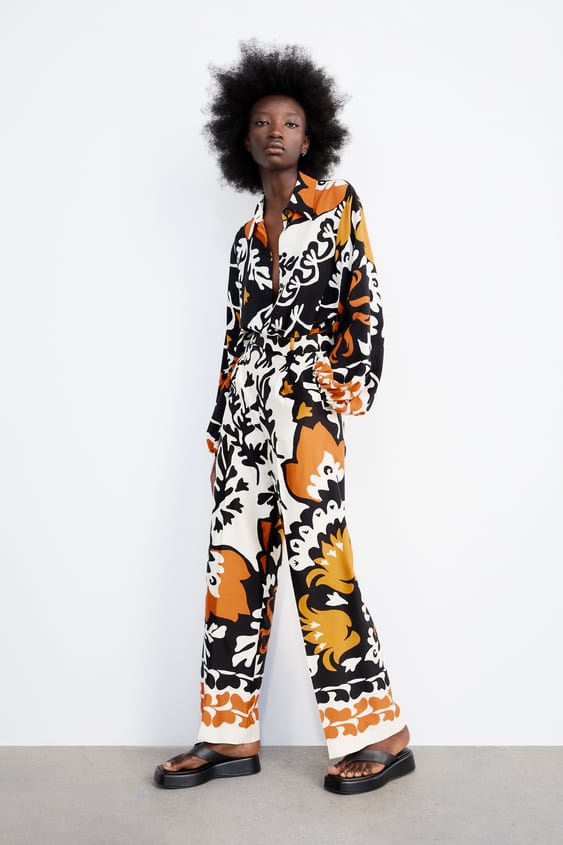 PRINTED PANTS WITH DARTS