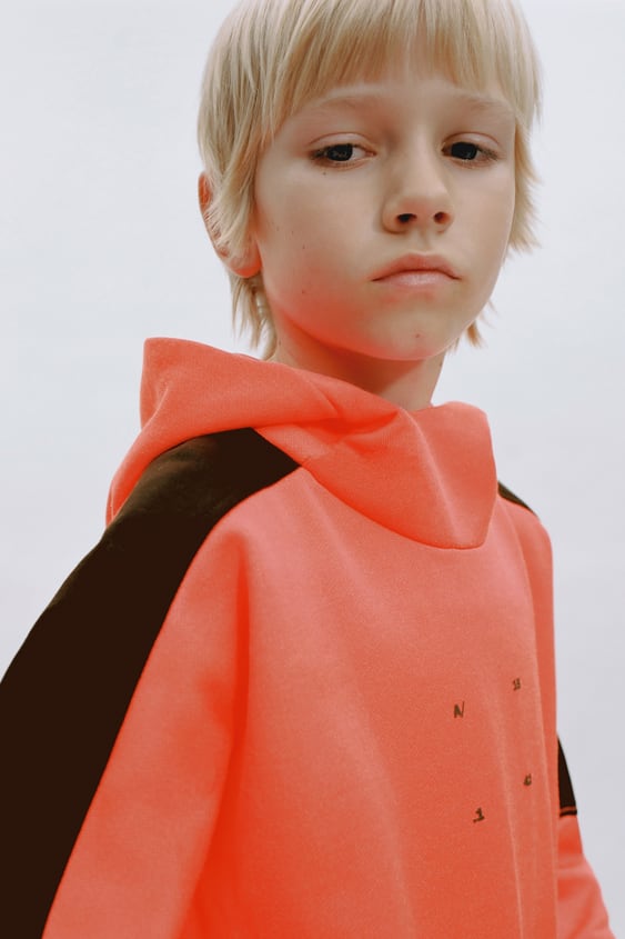 EMBOSSED ATHLETIC NEON SWEATSHIRT