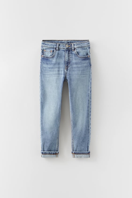 STRAIGHT FIT JEANS