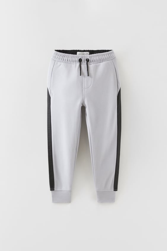 SPORTY SHORTS WITH SIDE COLORBLOCK