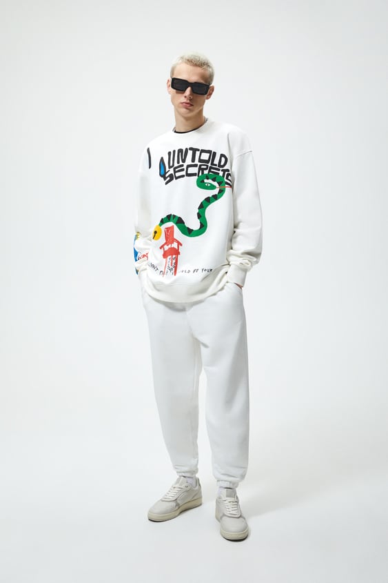 CONTRASTING PRINTED SWEATSHIRT