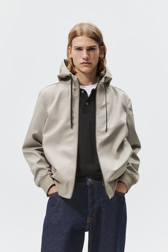 HOODED TECHNICAL JACKET