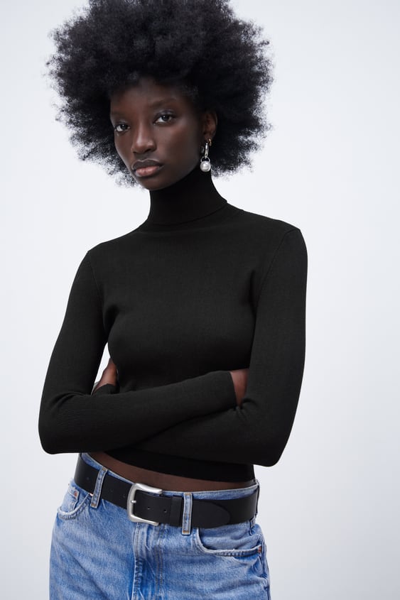 HIGH COLLAR KNIT SWEATER
